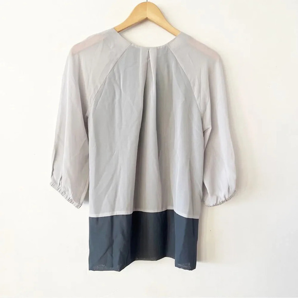 Simply Chloe Dao Gray Colorblock Flowy Popover Tunic Size S QVC Project Runway - Picture 2 of 9